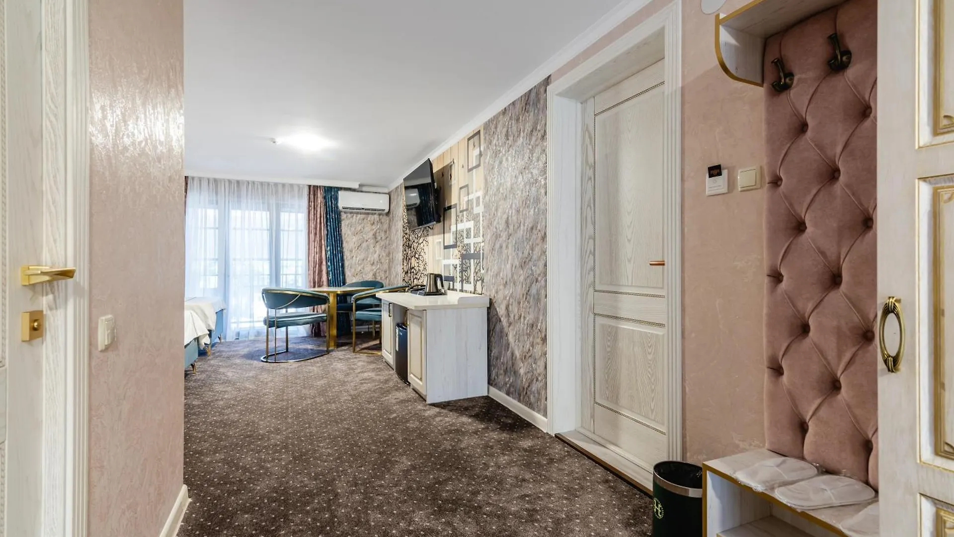Рим Grand Hotel Almaty