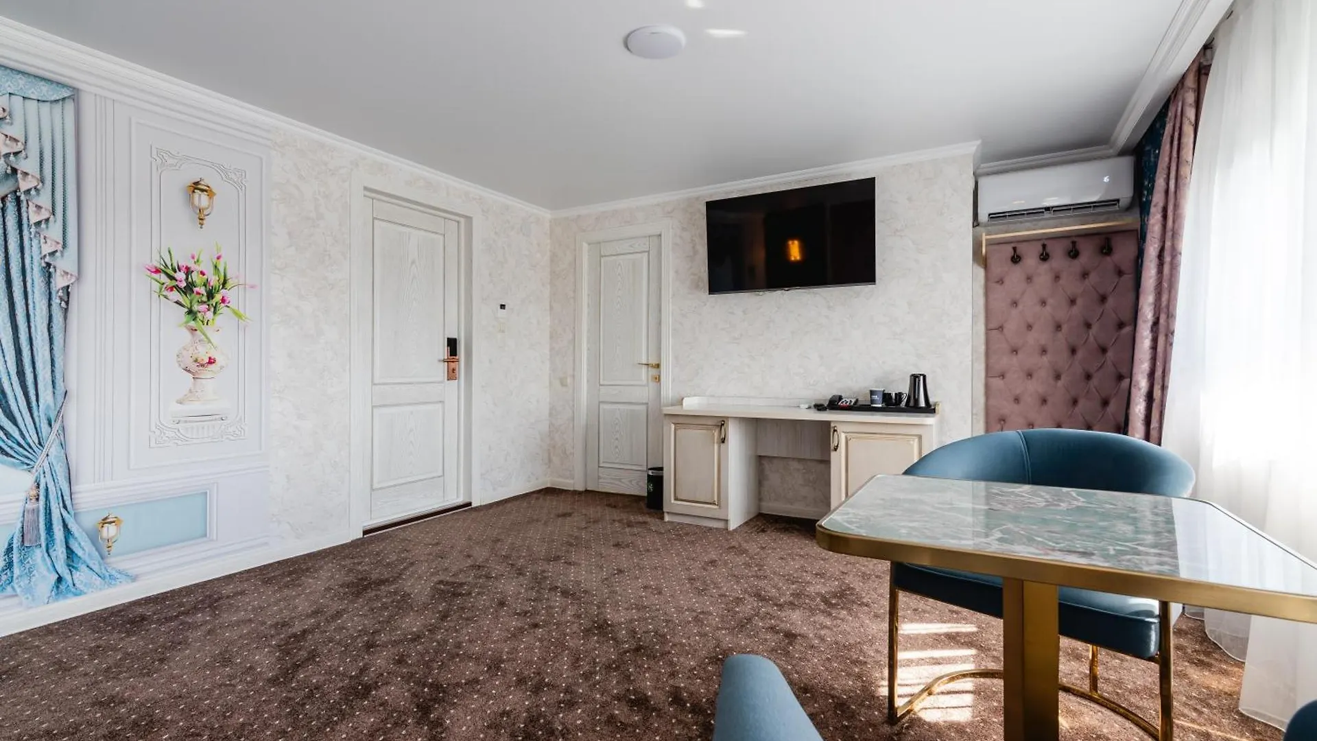 Рим Grand Hotel Almaty