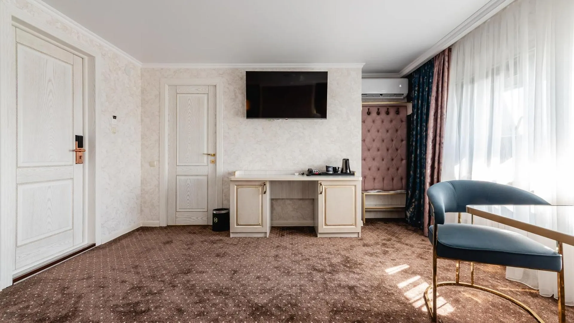 Рим Grand Hotel Alma-Ata 0*,  Kazakstan