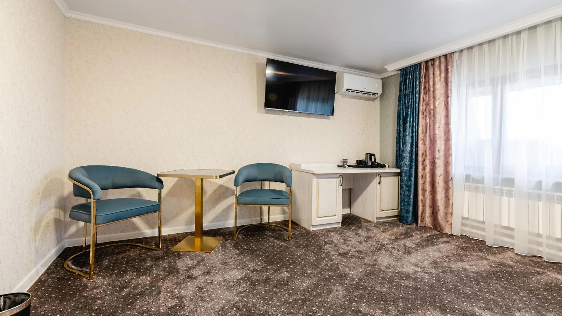 Рим Grand Hotel Alma-Ata Kazakstan